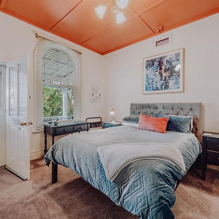 Отель Genesta House Коув Экстерьер фото