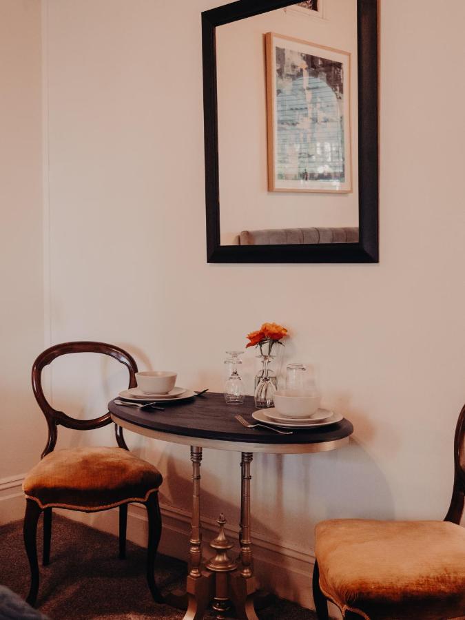 Отель Genesta House Коув Экстерьер фото