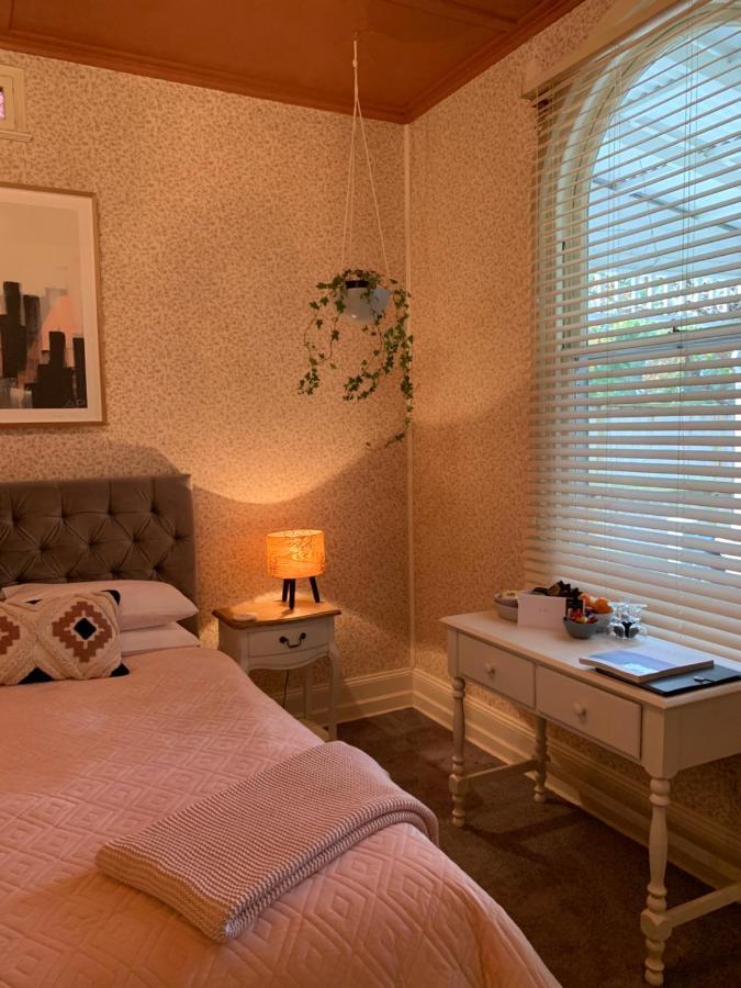 Отель Genesta House Коув Экстерьер фото